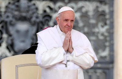 Papa pide una Iglesia sin fronteras, solidaria y atenta a los problemas