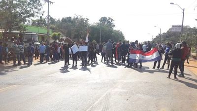 Sampedranos cierran ruta para exigir prioridad vial