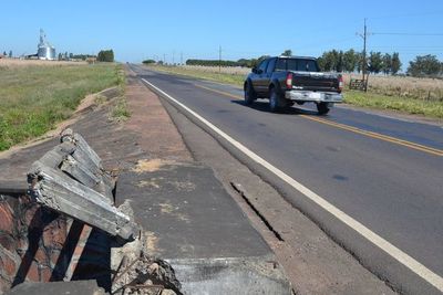 Automovilistas se quejan del pésimo estado de la ruta Mariscal López