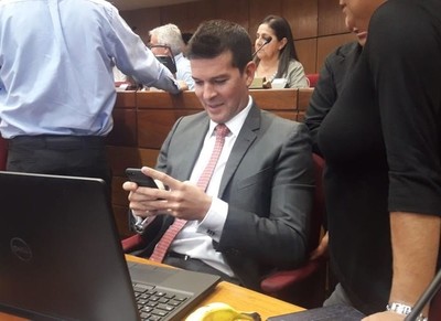 Acta bilateral: 'para mí no es pertinente una comisión mientras la fiscalía actúe'- Sen. Godoy