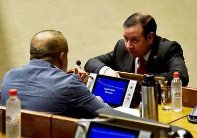 Cuevas “chicanea” su desafuero en Diputados