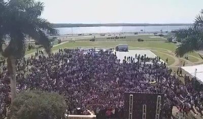 Seccionaleros anuncian que sitiarán Asunción en defensa de Mario Abdo