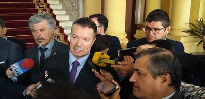 Acta entreguista: aparato celular de Abdo será puesto a disposición de Fiscalía, aseguraron