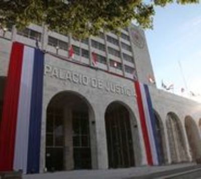 Iban a decretar su prisión y escapó del Poder Judicial