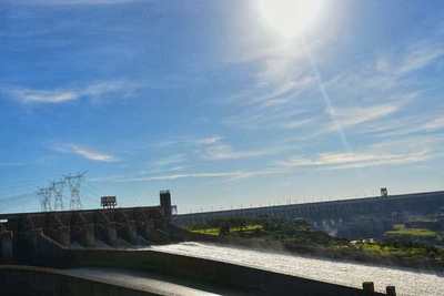 Meteorología anuncia jornada fresca a calurosa con vientos del noreste