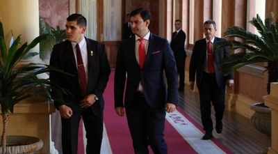HOY / Ovelar resalta que Cartes no pidió la cabeza de Friedmann