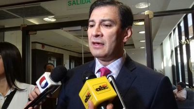 Beto Ovelar: "Mario Abdo puede ser manso pero no débil"