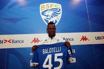 Balotelli busca ser “Súper Mario” en su Brescia