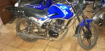Detienen a joven con una moto robada a su vecino