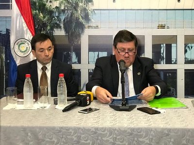 Blas Llano afirmó que si existen elementos nuevos podrían solicitar un nuevo juicio político