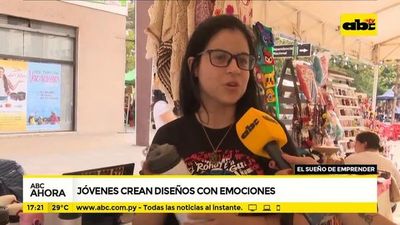 Jóvenes crean diseños con emociones
