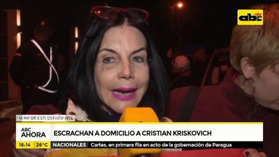 Escrachan a Cristian Kriskovich en su domicilio