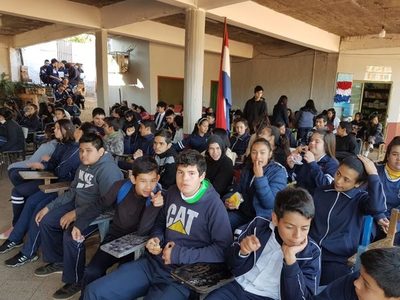 Colegio Sgto. Silva también fue parte de "Por las Vías de la Historia de San Lorenzo"