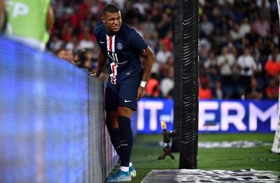 Mbappé es baja por un mes