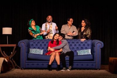 Presentan nueva comedia teatral “A la luz”