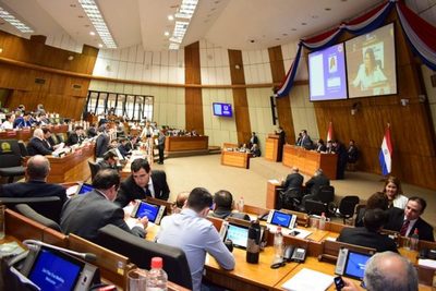 Diputados salva a 12 intendentes