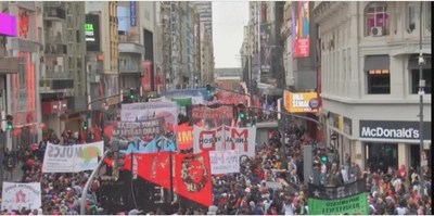 Argentina trata de evitar la quiebra 18 años después del “corralito”