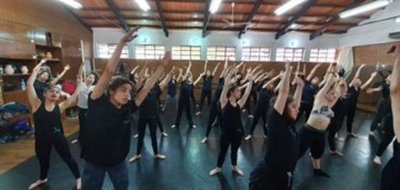 Ultiman ensayos para estreno de Bienvenidos al Jardín del Pantanal