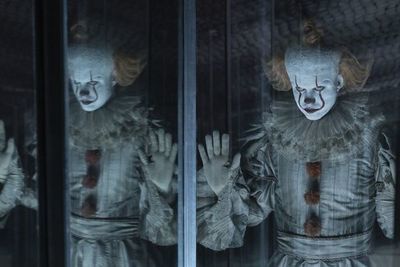La segunda mitad de “It” es más débil pero aún entretiene