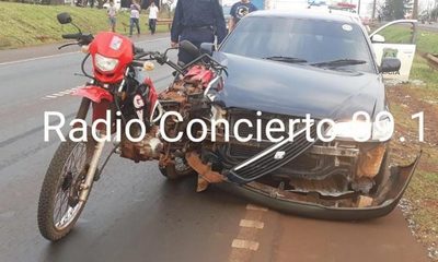 Imprudencia deja a motociclista herido