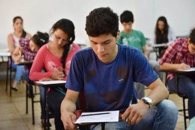Becal habilitó periodo de postulación para 100 becas de idiomas en el país