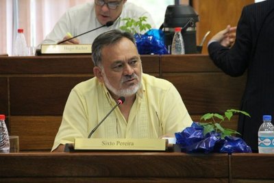 Senador de Frente Guasu dice que al nombrar a Friedmann en MAG Abdo desató un “quilombo grave”