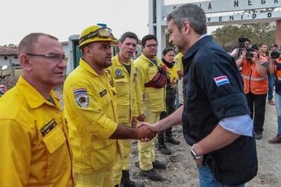 Acuerdan abrir cortafuegos en línea fronteriza para frenar avance de incendios