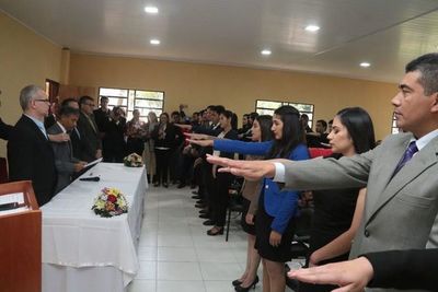 Organizan acto de juramento de abogados en San Pedro