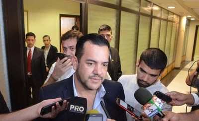 Friedmann responde a críticas y dice estar “capacitado” para ocupar el cargo