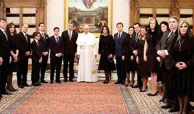 Abdo busca “oxígeno” con su segunda visita al Papa