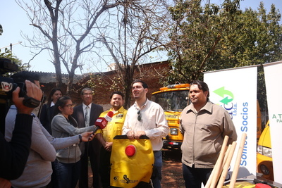 Incendios forestales: ATP entregó equipamientos para Bomberos del Guairá