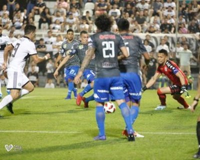 Rayadito: Preocupante mala racha y goleada en Para Uno