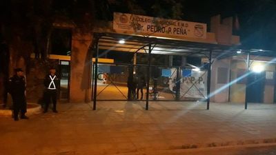 Toma de colegio en Cnel. Oviedo y exigen destitución de director