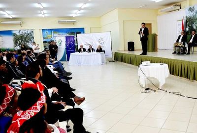 Petta niega ser enemigo de la educación