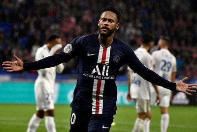Una genial maniobra de Neymar rescata al PSG