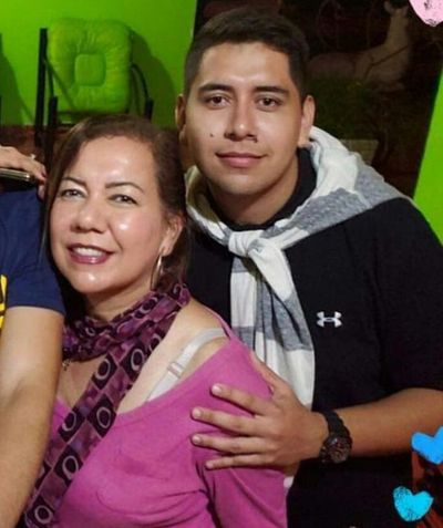 Mujer y su hijo caen de un cerro de 650 m. en Colonia Independencia