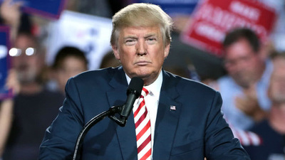 Trump vuelve a arremeter contra los demócratas por el juicio político