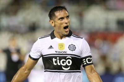 Roque seguirá un año más en Olimpia
