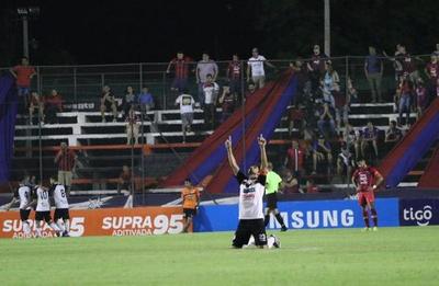 Cerro empata y se aleja de la pelea por el titulo