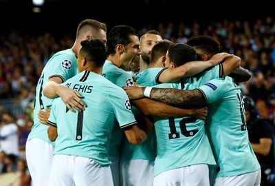 Inter y Juventus ponen en juego honor y liderato en San Siro
