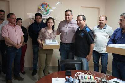 Gobernación entrega electrocardiógrafos a hospitales y Centros de Salud de Misiones