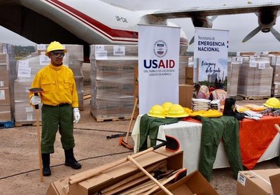 Paraguay recibe de EE.UU modernas herramientas y equipos para combate a incendios forestales