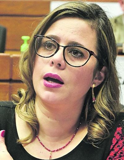 Piden aplicar Constitución y tratar las expulsiones