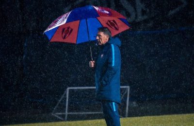 Cerro 'limpió' a Russo y vuelve a quedar sin DT