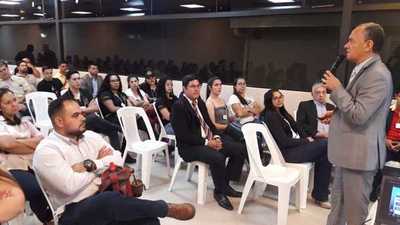 Seminario en Documentología y Balística Forense” en CDE
