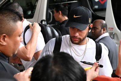 Llegó a Singapur para cumplir los 100