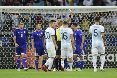 Paraguay y Uruguay, un amistoso el mismo día contra Argentina