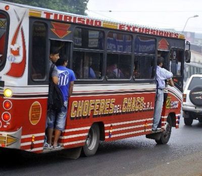 Reunión para destrabar paro de transportistas se realizará mañana