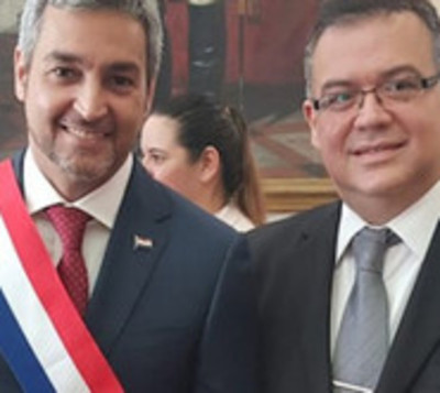 Mario Abdo reemplaza a Julio Ullón