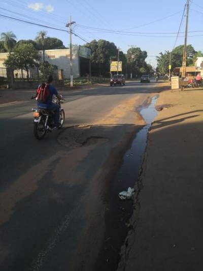 Temen que bache cauce otro accidente en Capiatá